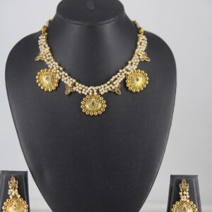 Pearl Cluster Choker - [NS900]